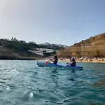 Charming בית הארחה 4*