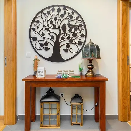 Πανσιόν Charming 4*